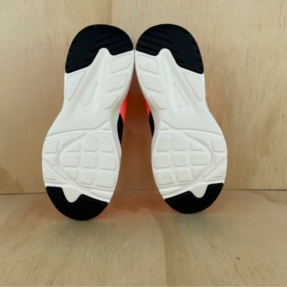 NEW Nike Air Huarache City Move Lava Glow - Picture 3 of 3